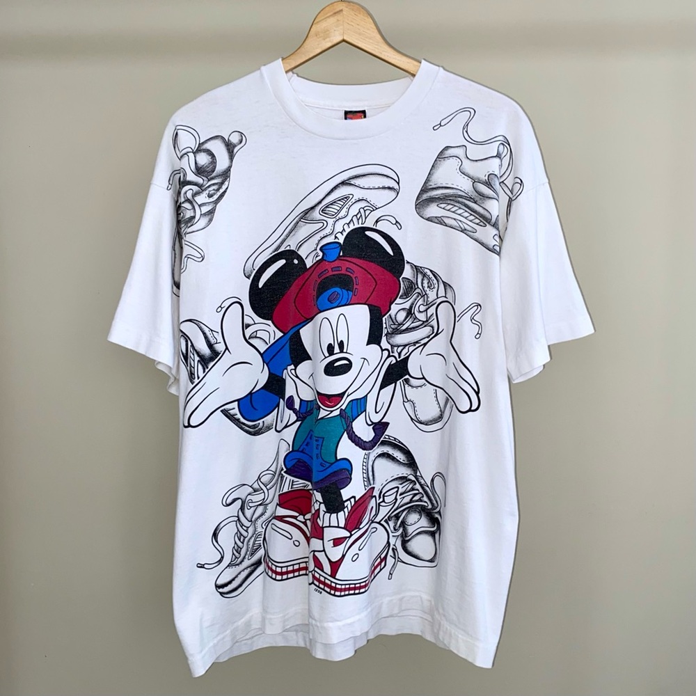 Vintage 1990’s Disney Mickey Mouse graphic t-shirt. 🤍 - Picture 3 of 8